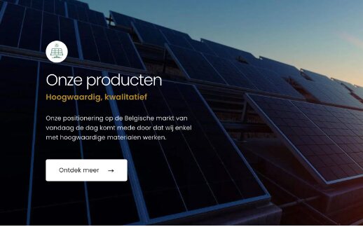 Zonnepanelen bij zonsondergang met de kop Onze producten, een stuk uit de site die wij voor Solarsolutions ontwierpen.